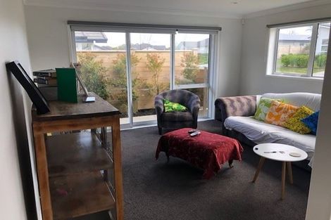 Photo of property in 9 Walnut Road, Riverhead, 0820