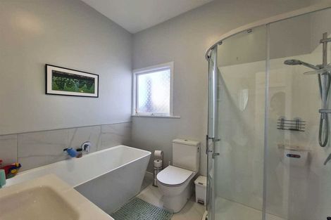 Photo of property in 2 Poulton Avenue, Richmond, Christchurch, 8013