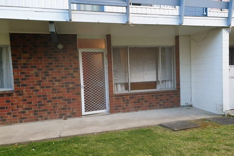 Photo of property in 2/35 Mana Esplanade, Paremata, Porirua, 5026