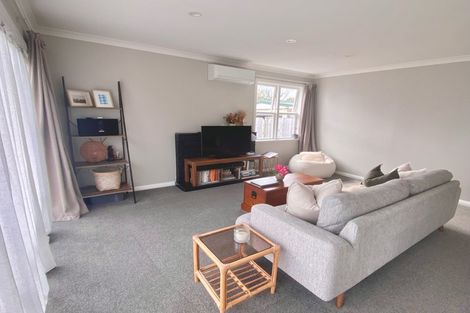 Photo of property in 8 Arawhata Road, Paraparaumu, 5032