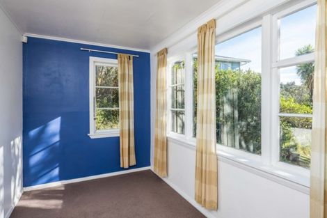 Photo of property in 103 View Road, Houghton Bay, Wellington, 6023