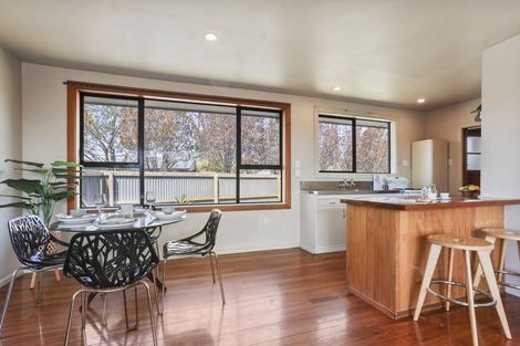 Photo of property in 67 Englefield Road, Northwood, Christchurch, 8051