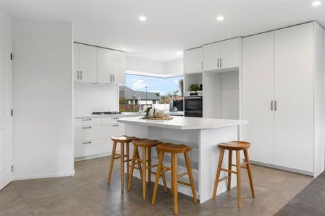 Photo of property in 9 Evenwood Place, Waimairi Beach, Christchurch, 8083