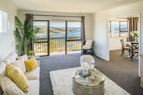 Photo of property in 20a Kahu Road, Paremata, Porirua, 5024