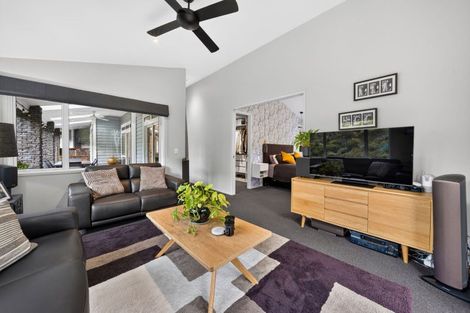 Photo of property in 101 Mount Albion Rise, Taupaki, Henderson, 0782