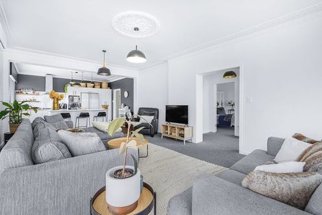 Photo of property in 12 Walsh Street, Forest Lake, Hamilton, 3200