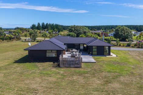 Photo of property in 8 Kanuka Drive, Waitarere, Levin, 5510