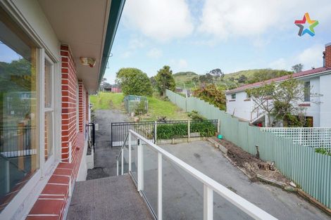 Photo of property in 14 Marine Parade, Bluff, 9814