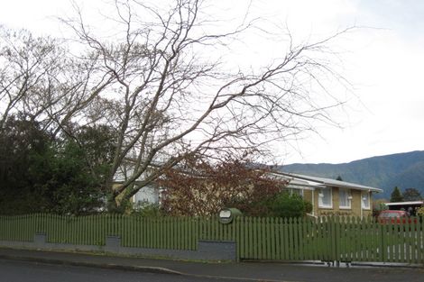 Photo of property in 173 Commercial Street, Takaka, 7110