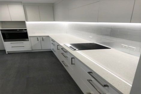 Photo of property in 37 Riverglade Parkway, Te Atatu South, Auckland, 0610