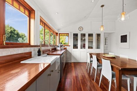 Photo of property in 340 Lawn Road, Clive, Hastings, 4180