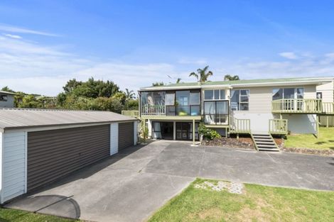 Photo of property in 5 Ladies Mile, Manly, Whangaparaoa, 0930