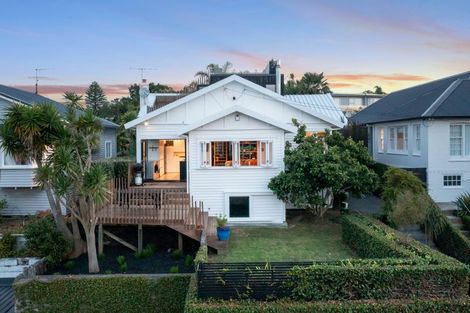 Photo of property in 72 West End Road, Westmere, Auckland, 1022