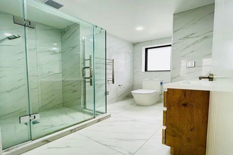 Photo of property in 28 Parahau Road, Papakura, 2110