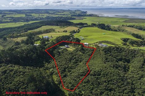 Photo of property in 129 Mcleod Road, South Head, Helensville, 0874