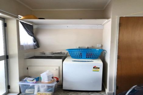 Photo of property in 572 Queen Street East, Levin, 5510