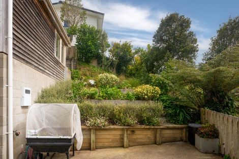 Photo of property in 23 Doris Gordon Crescent, Crofton Downs, Wellington, 6035