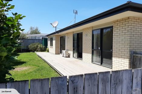 Photo of property in 28a Kamara Road, Glen Eden, Auckland, 0602