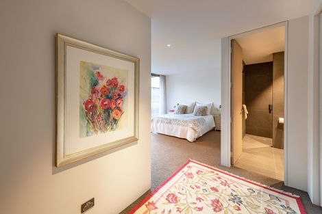 Photo of property in 10 Bay Rise, Wanaka, 9305