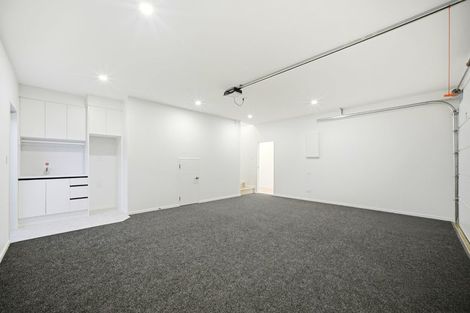 Photo of property in 32 Streamview Way, Long Bay, 0792