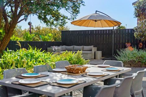 Photo of property in 12 Scott Avenue, Otaki Beach, Otaki, 5512