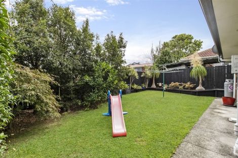 Photo of property in 14a Toru Street, Te Atatu Peninsula, Auckland, 0610