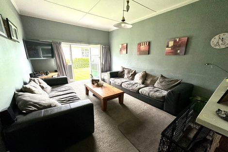 Photo of property in 10 Lewin Street, Balclutha, 9230