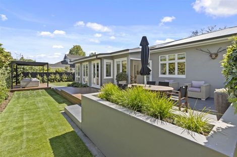 Photo of property in 69 Kotare Street, Fendalton, Christchurch, 8041