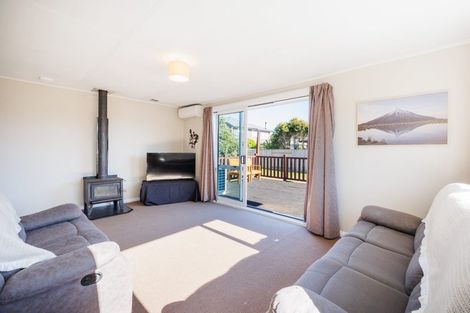 Photo of property in 11 Hendon Place, West End, Palmerston North, 4412