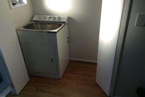 Photo of property in 71 Redoubt Road, Goodwood Heights, Auckland, 2105