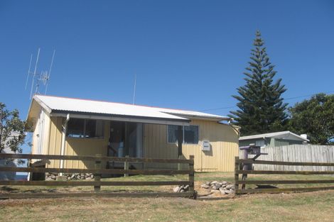 Photo of property in 353 Pukehina Parade, Pukehina, Te Puke, 3189