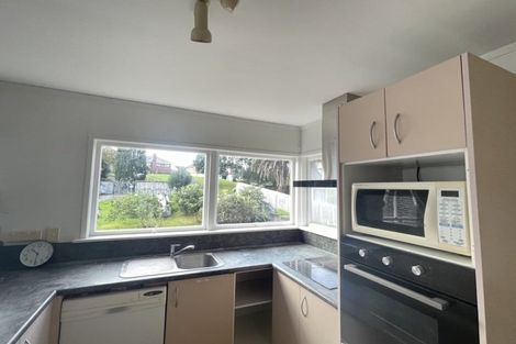 Photo of property in 30 Ramillies Place, Glenfield, Auckland, 0629