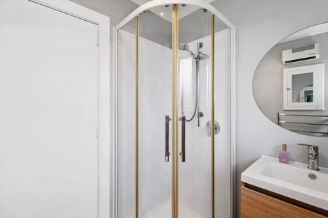 Photo of property in 67 Coopers Road, Dallington, Christchurch, 8061