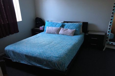 Photo of property in 28h Leighton Avenue, Waiwhetu, Lower Hutt, 5010