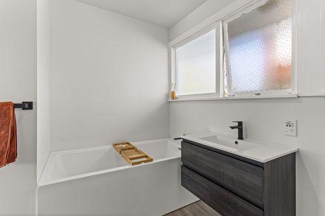 Photo of property in 80 Russley Road, Russley, Christchurch, 8042