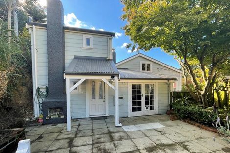 Photo of property in 8 Ascot Street, Thorndon, Wellington, 6011