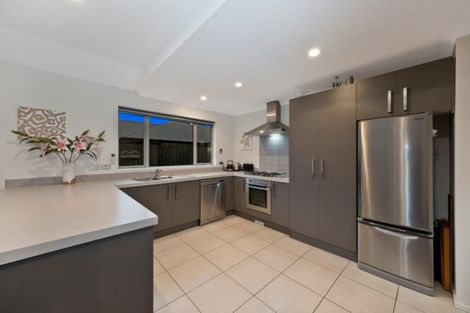 Photo of property in 10 Reka Street, Parklands, Christchurch, 8083