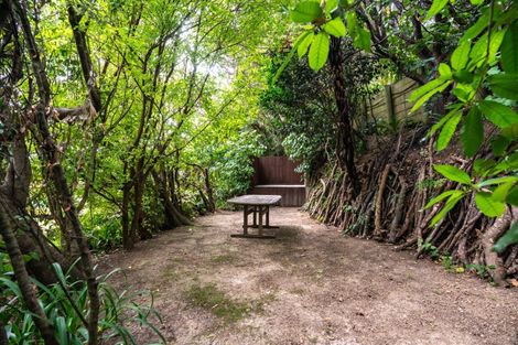 Photo of property in 91 Woodman Drive, Tawa, Wellington, 5028