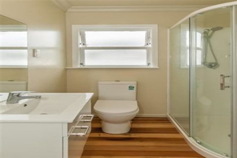 Photo of property in 30 Rugby Street, Levin, 5510