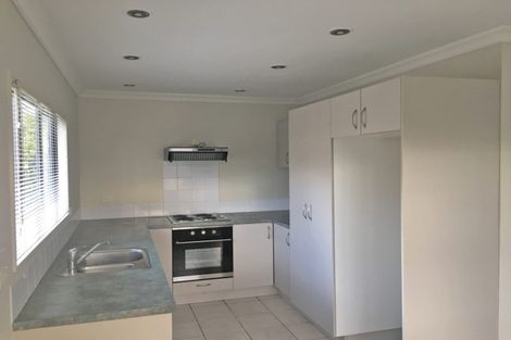 Photo of property in 2/143 Ash Street, Avondale, Auckland, 1026