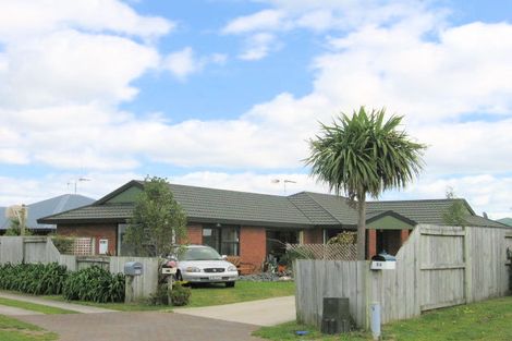 Photo of property in 81 Corinth Grove, Papamoa Beach, Papamoa, 3118