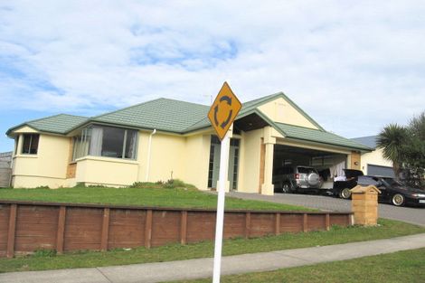 Photo of property in 3 Highgrove Drive, Grandview Heights, Hamilton, 3200