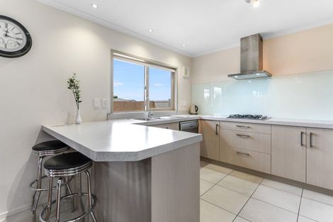 Photo of property in 21 Wiltshire Drive, Huntington, Hamilton, 3210