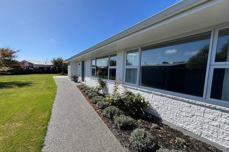 Photo of property in 102a Isleworth Road, Bishopdale, Christchurch, 8053