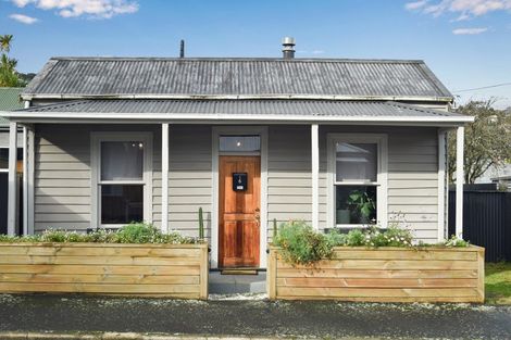 Photo of property in 6 Coburn Avenue, North East Valley, Dunedin, 9010