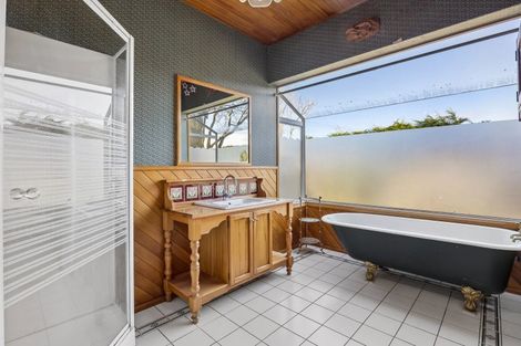 Photo of property in 102 Huntly Road, Outram, 9073