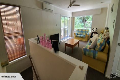 Photo of property in 2/29 Rosecamp Road, Beach Haven, Auckland, 0626