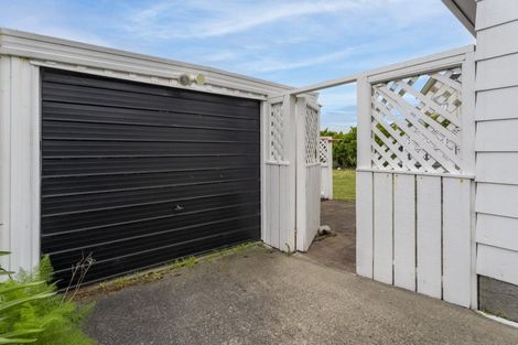 Photo of property in 17 Trinidad Crescent, Grenada Village, Wellington, 6037