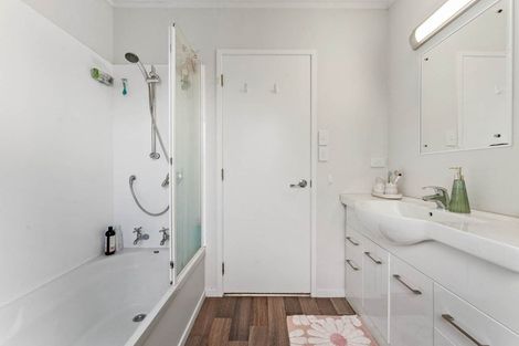 Photo of property in 10 Allender Drive, Torbay, Auckland, 0630