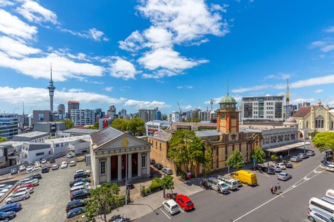 Photo of property in 22 Beresford Street, Bayswater, Auckland, 0622